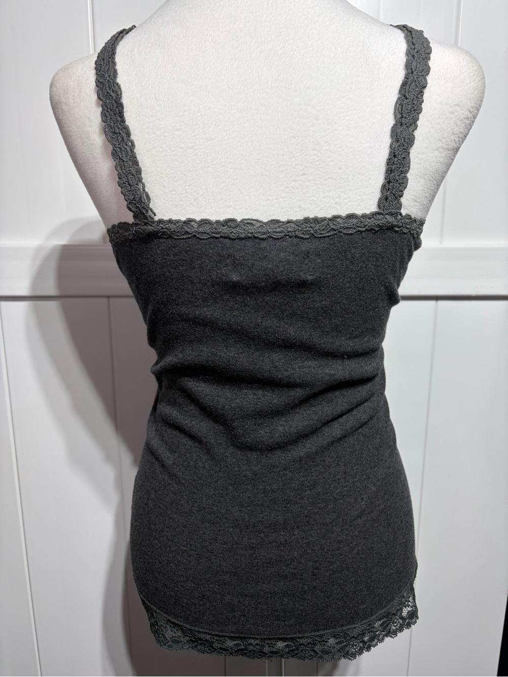 Abercrombie & Fitch grey tank top with lace - Picture 2 of 4